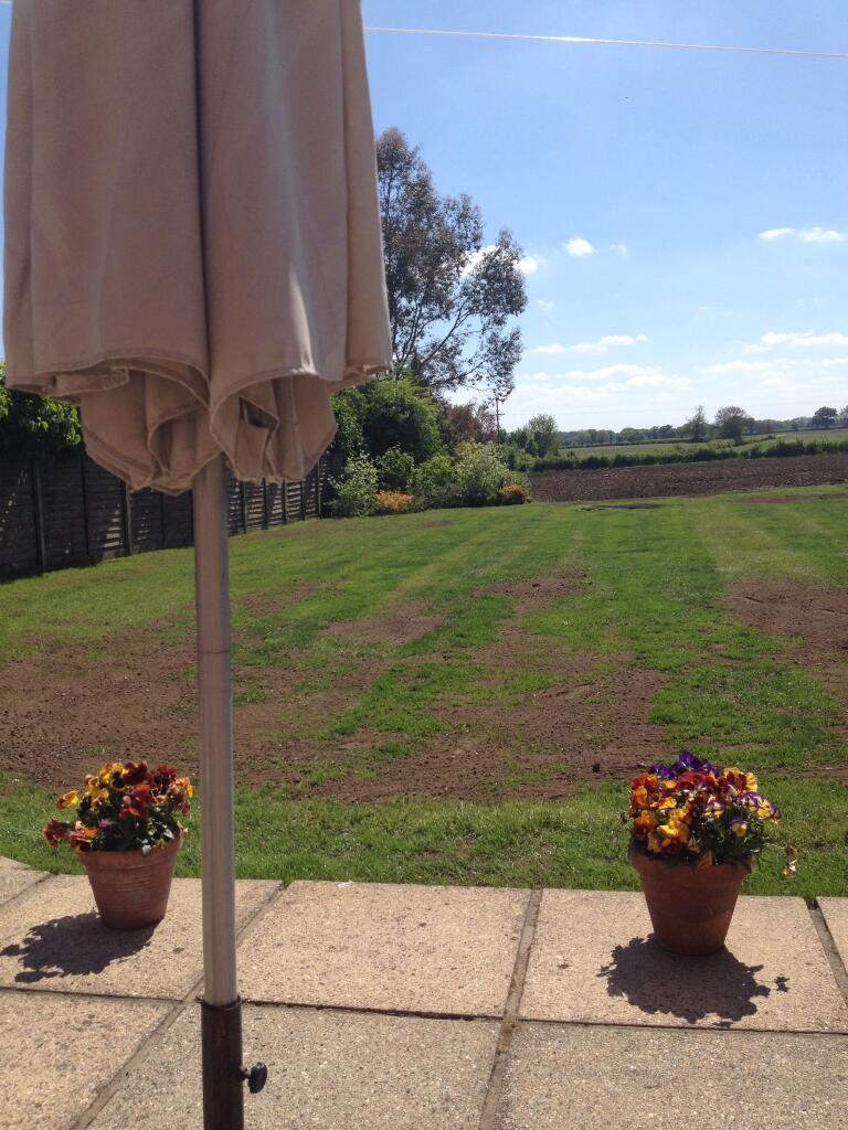 Broadland Lawn Care Lawn Dressing